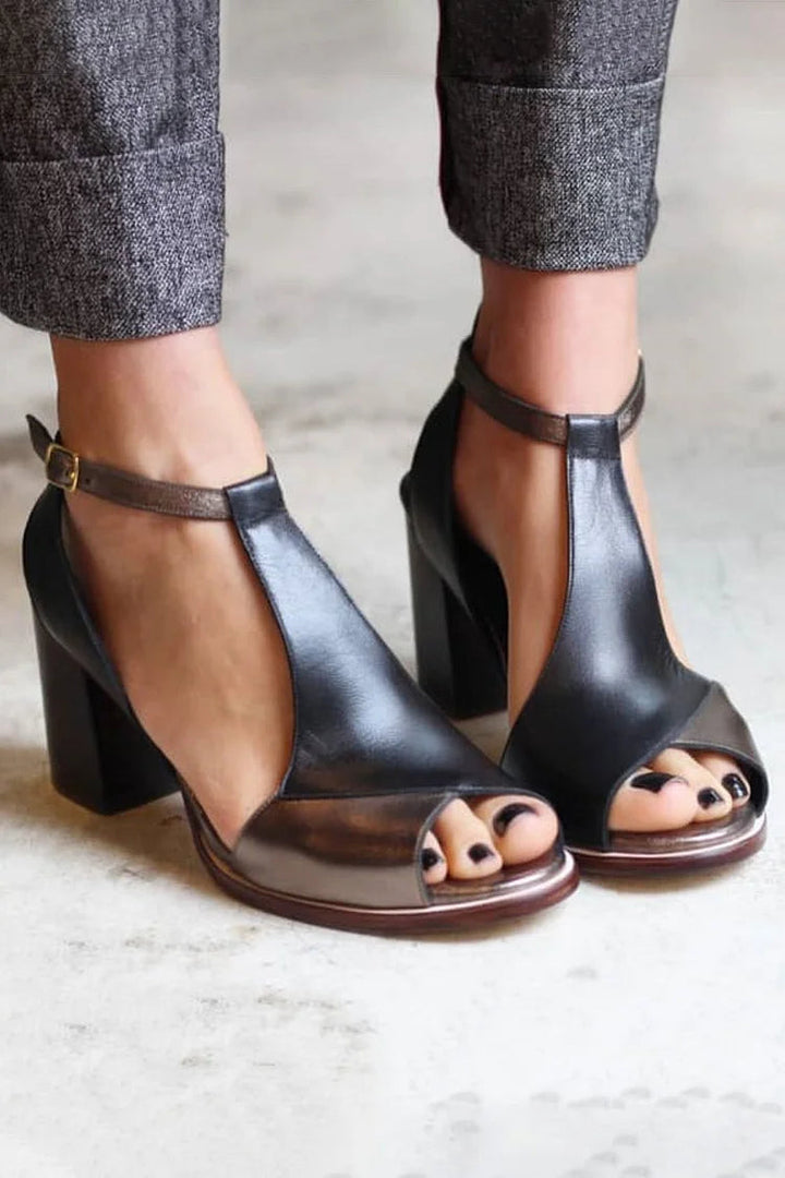 Elegant sandals with low heel