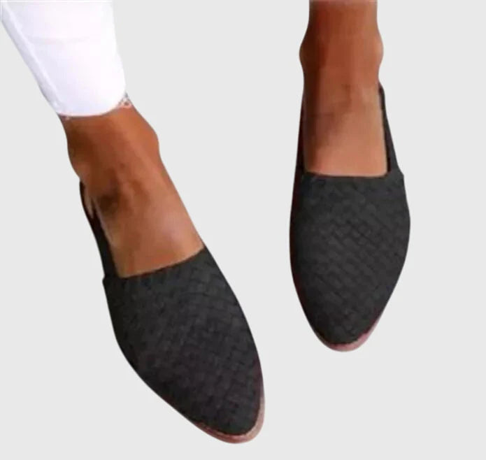Lisa | Moccasins