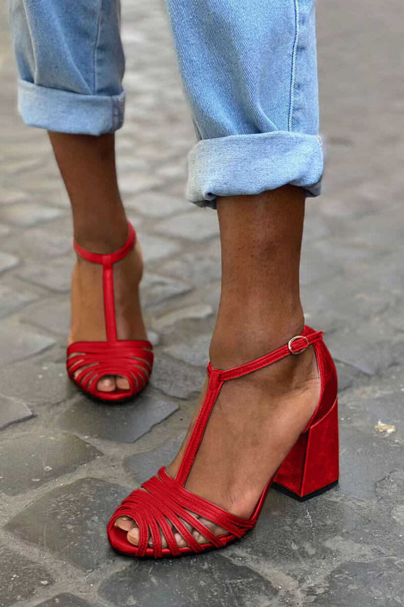 Elegant sandals with t-bar