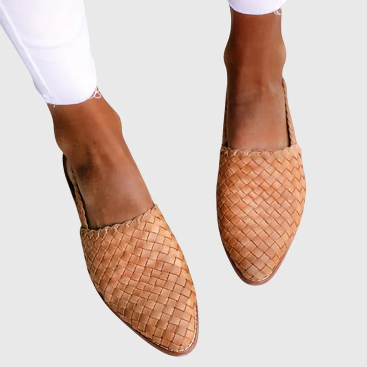 Lisa | Moccasins