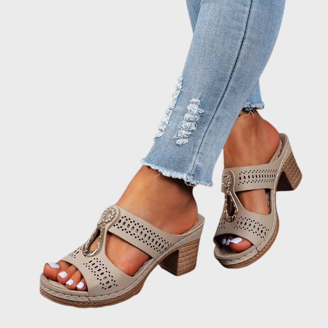FAITH | CHIC AND COMFORTABLE ORTHOPEDIC SANDALS