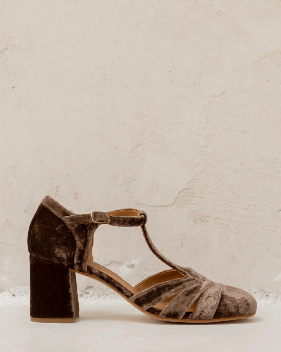 Shoe with t-bar and stable heel