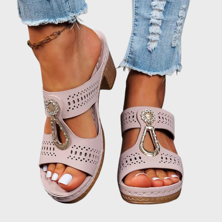 FAITH | CHIC AND COMFORTABLE ORTHOPEDIC SANDALS