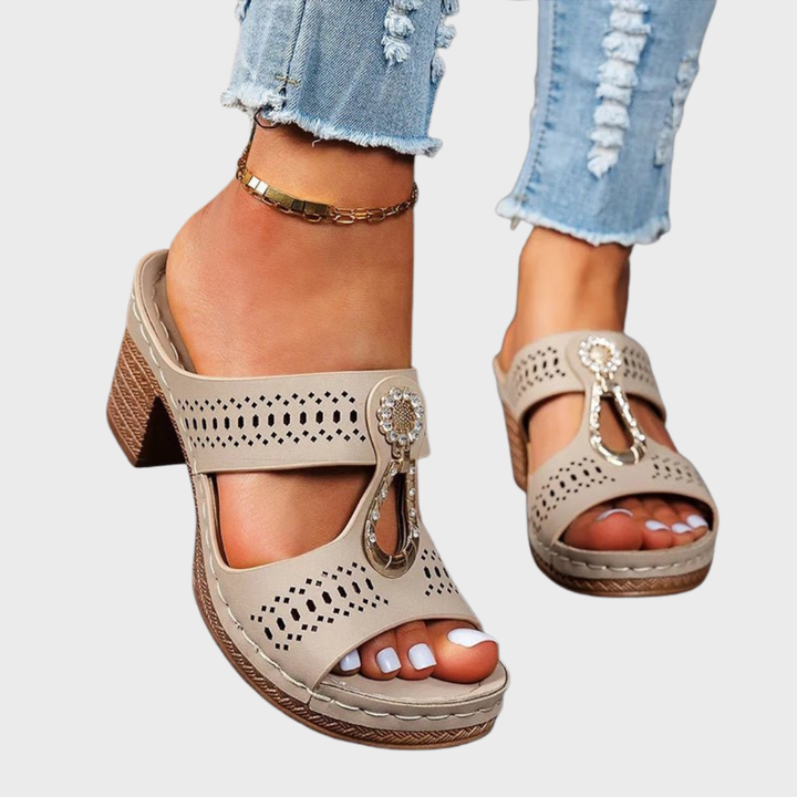 FAITH | CHIC AND COMFORTABLE ORTHOPEDIC SANDALS