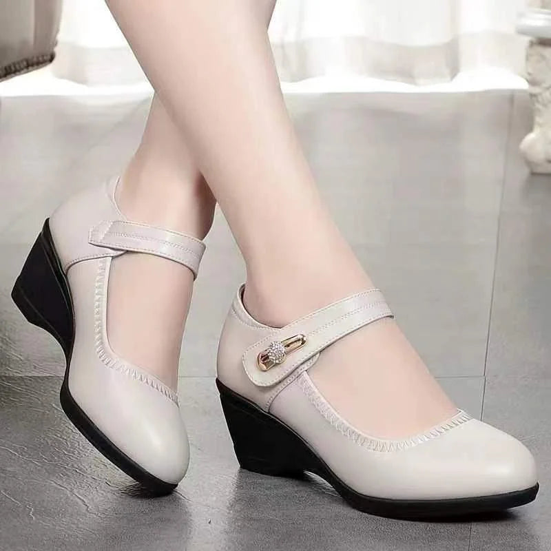Elowira mid-heel comfort shoes