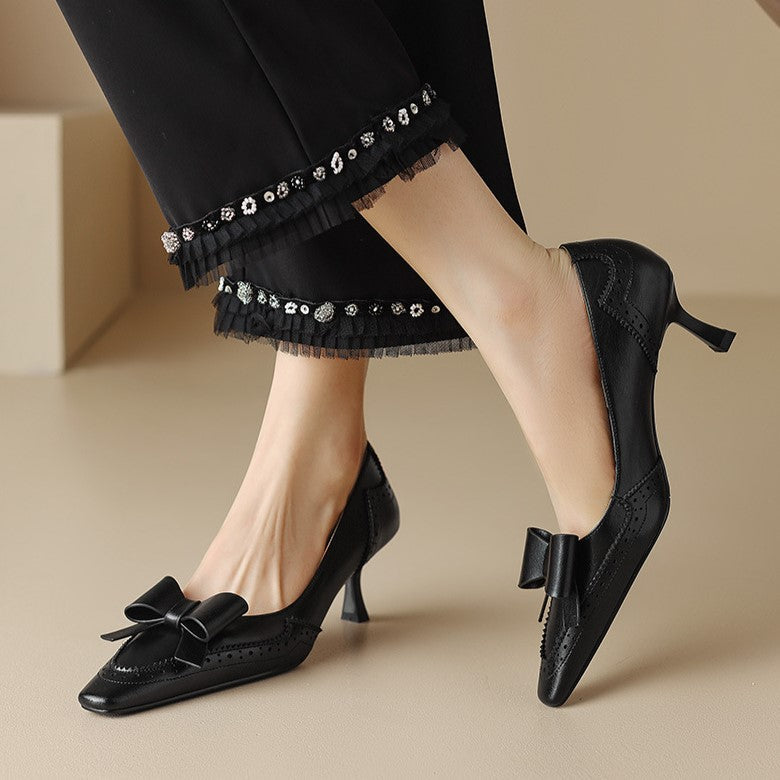 Célora Ribbon Pumps
