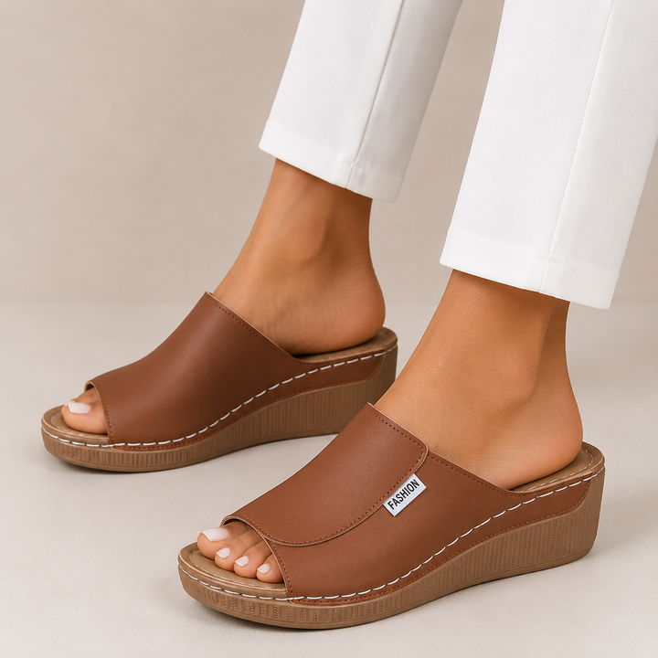 Eria | Low Platform heels