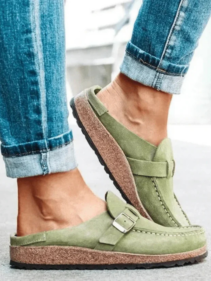 Valencia – Buckle Comfort Clogs
