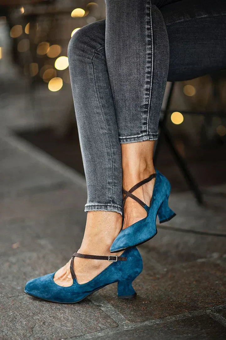Cross strap pumps