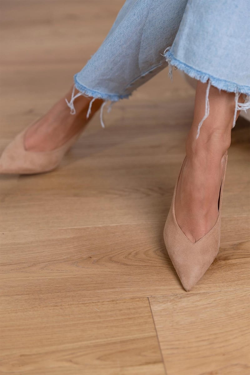 Decollete slingback